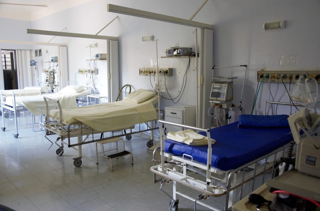 Healthcare jobs in UAE for foreigners UAE healthcare careers Healthcare worker safety UAE Medical jobs in Dubai Foreign healthcare professionals UAE UAE healthcare job stability DHA licensing requirements Healthcare careers in Dubai